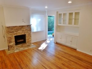 3453 Beethoven LR fireplace (400x300)