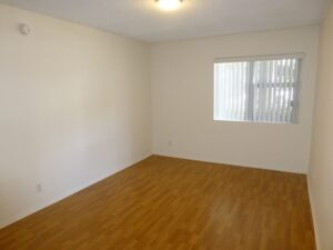 Rose 1 Second bedroom angle (800x600)